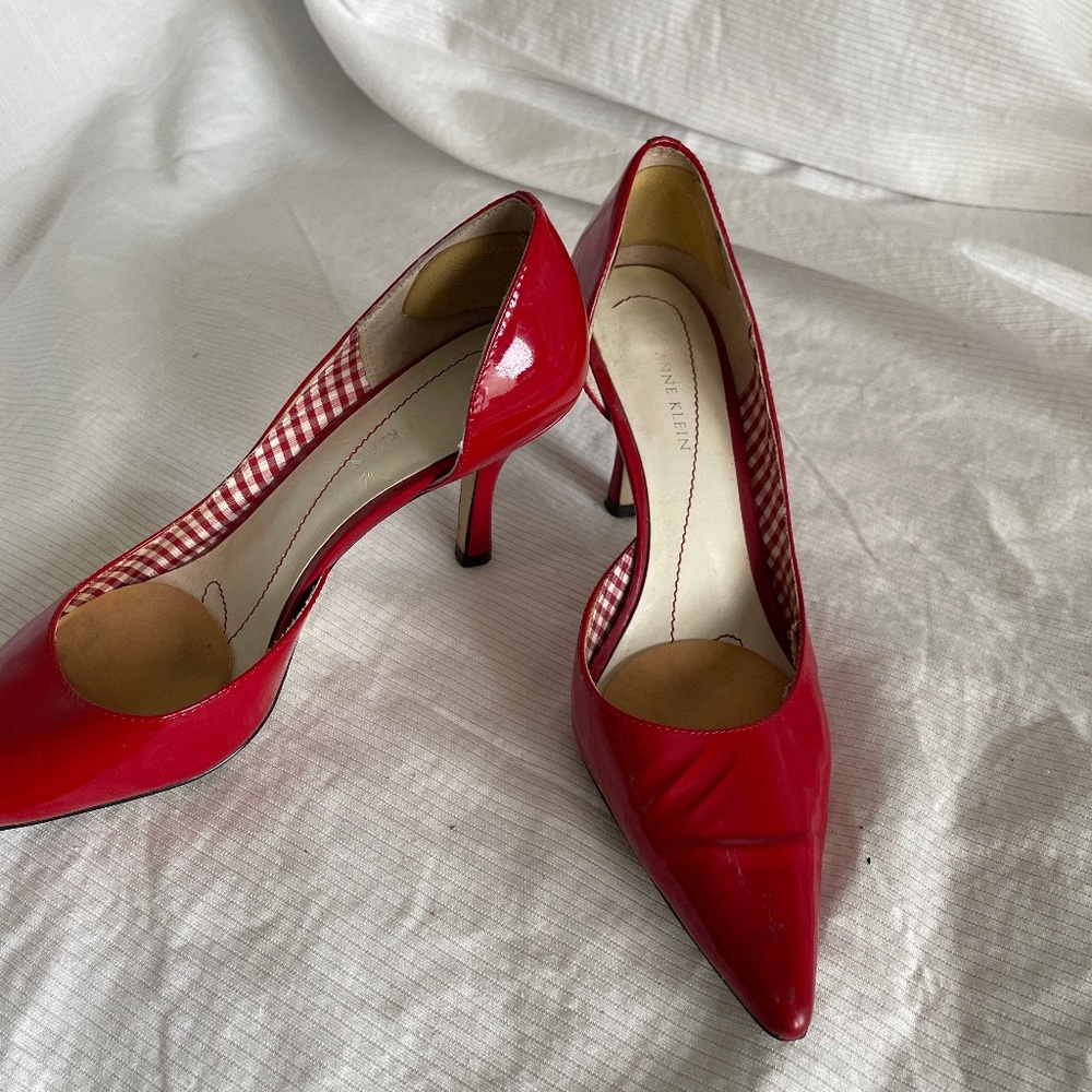 Anne Klein red pointy toe patent leather heels